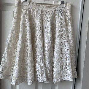 H&M white lace skirt